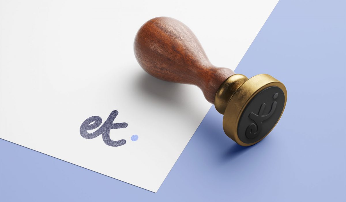 Mockup d'un papier avec le tampon du logo etpatrimoine